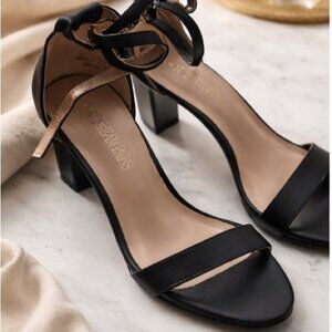 DREAM PAIRSBlack Hi-Chunk High Heel Pump Women’s Sandals